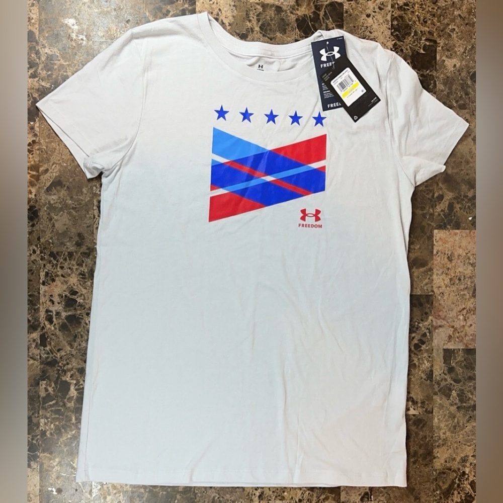 Under Armour Freedom Loose USA Red Blue Colors T Shirt Top Short Sleeve